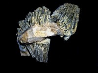 /album/galerie-photos/ophite-filon-1-epidote-652-jpg/